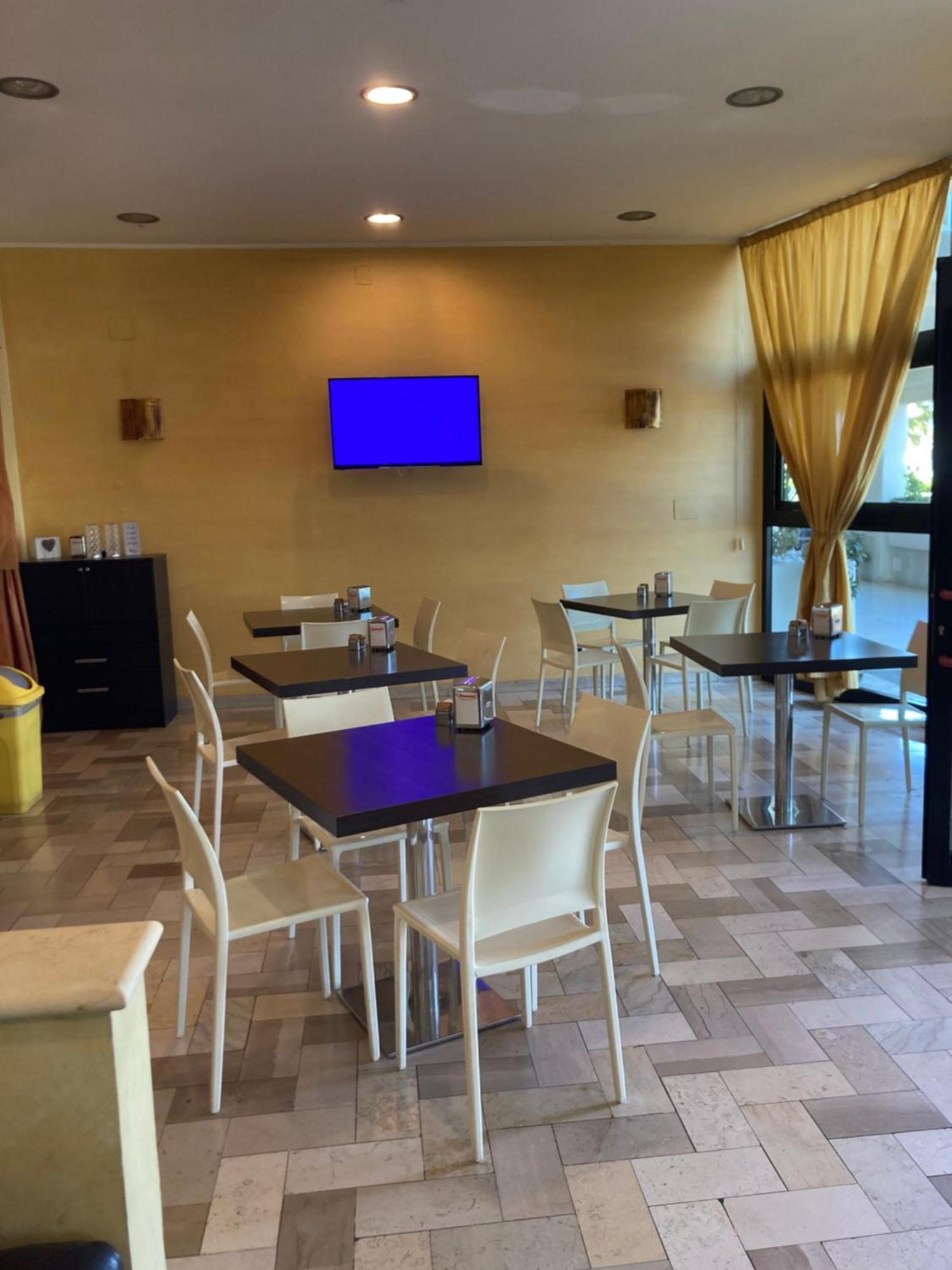 海滨长廊酒店 Porto SantʼElpidio 外观 照片