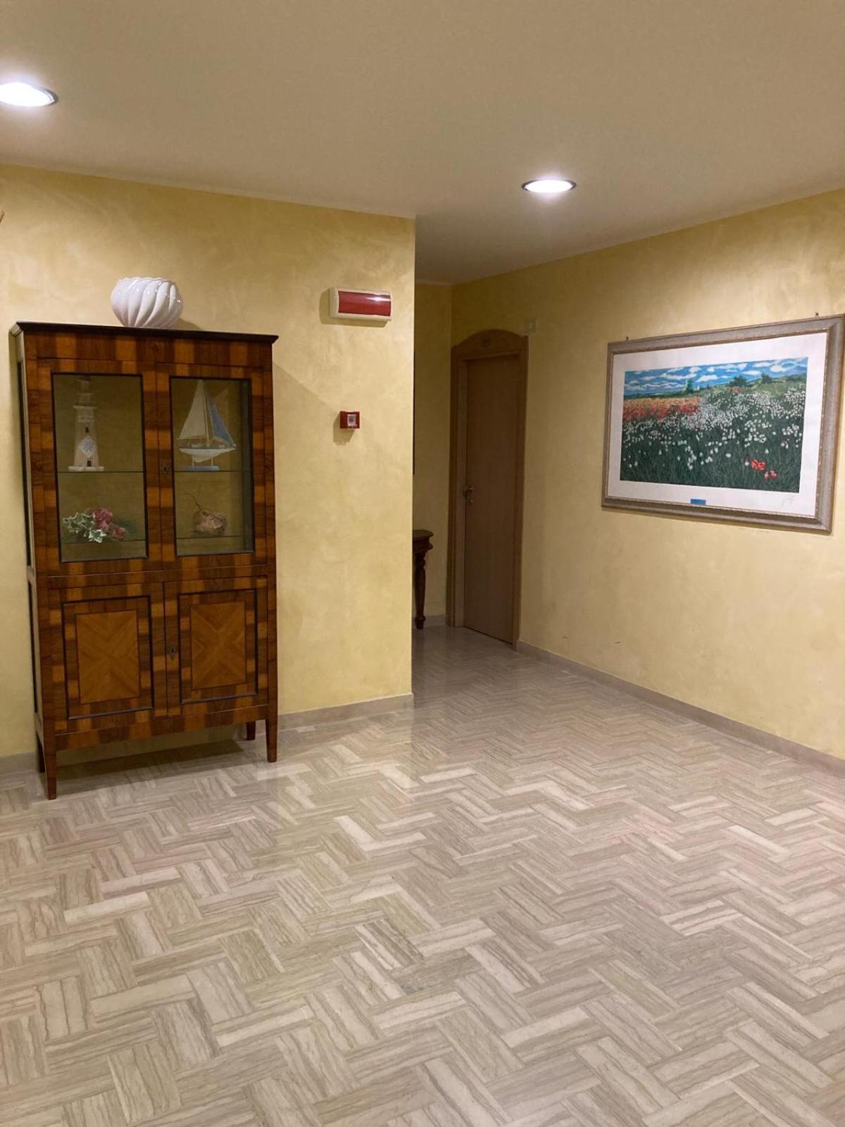 海滨长廊酒店 Porto SantʼElpidio 外观 照片